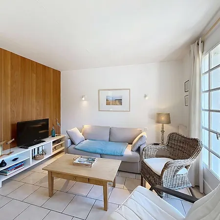 Maison De Charme A 150m De La Avec Jardin, 6-8 Pers, Kairon - Fr-1-361-56 * Saint-Pair-sur-Mer