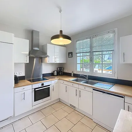 Ferienhaus Maison De Charme A 150m De La Avec Jardin, 6-8 Pers, Kairon - Fr-1-361-56 Saint-Pair-sur-Mer