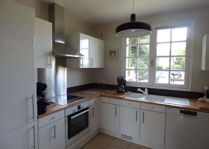 Сasa de vacaciones Maison De Charme A 150m De La Avec Jardin, 6-8 Pers, Kairon - Fr-1-361-56 *