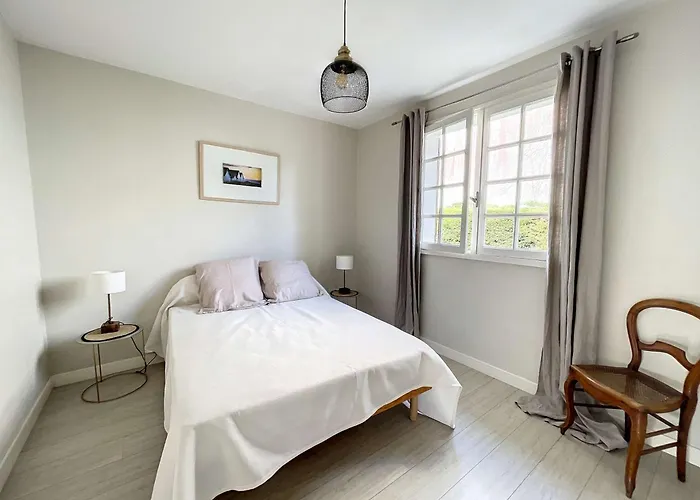 Сasa de vacaciones Maison De Charme A 150m De La Avec Jardin, 6-8 Pers, Kairon - Fr-1-361-56