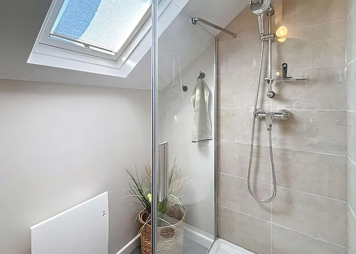 Maison De Charme A 150m De La Avec Jardin, 6-8 Pers, Kairon - Fr-1-361-56 Saint-Pair-sur-Mer